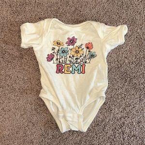 “Remi” personalized floral patterned onesie size 6m